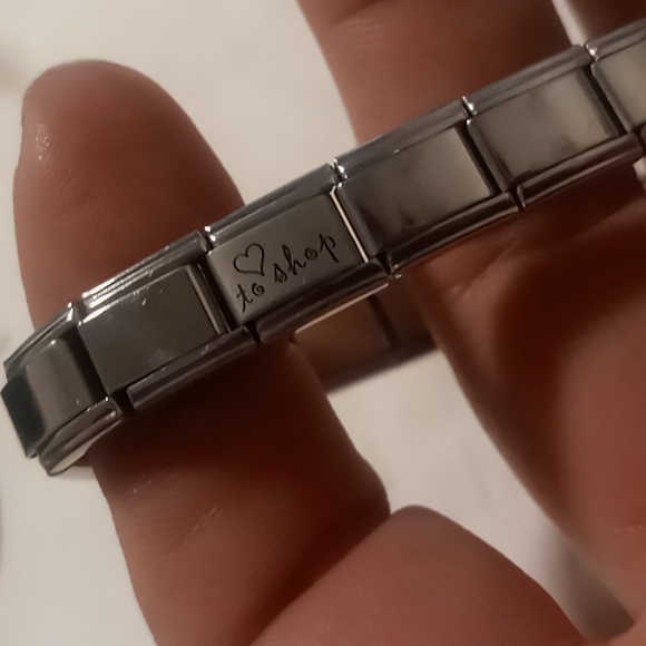 Pugster extra lg. Stainless steel bracelet - Picture 4 of 7